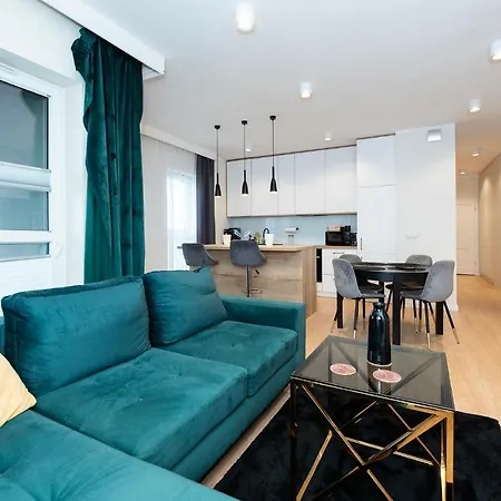 The Highest Penthouse In On B&b-freeparking * Лодзь