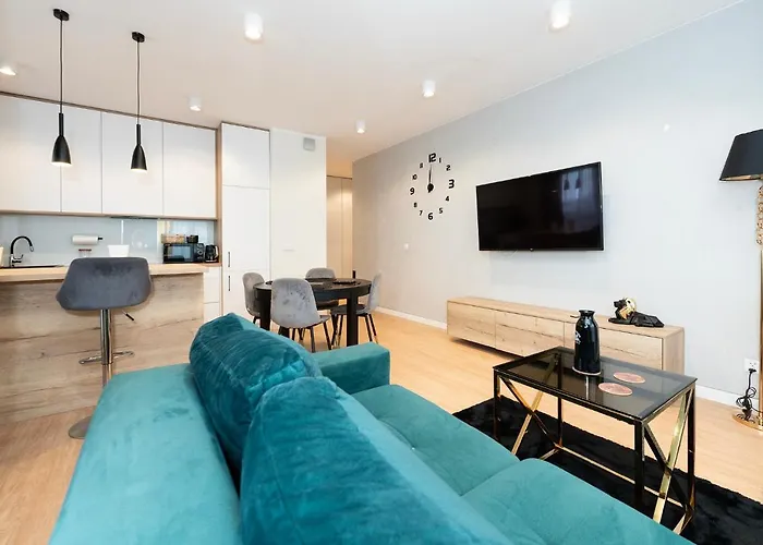 Апартаменти The Highest Penthouse In On B&b-freeparking Лодзь