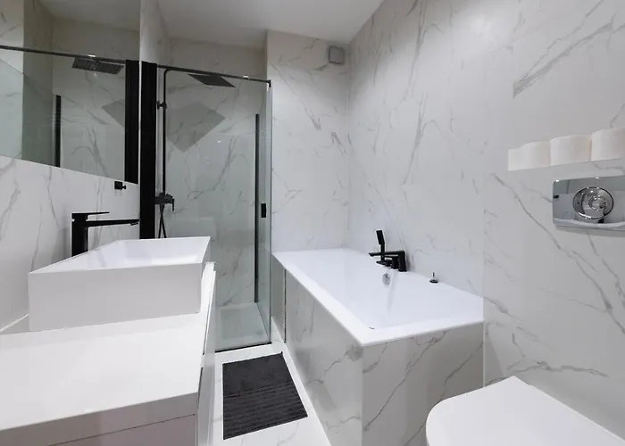 The Highest Penthouse In On B&b-freeparking Apartman *